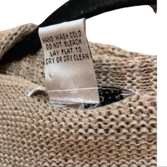 Oatmeal open front chunky knit vest WD.NY Woman size 3X - Picture 4 of 4